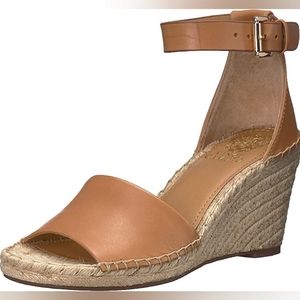 Vince Camuto Leera wedge sandal 9.5